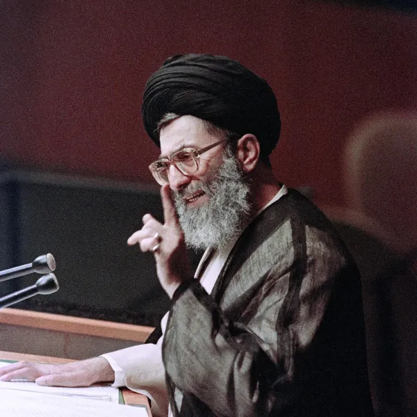 رهبر شهید