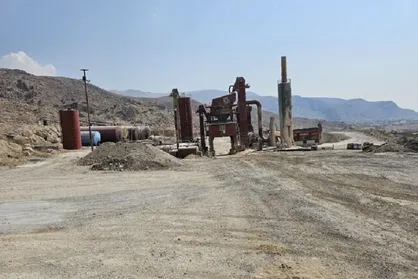 تعطیلی معدن تخت جمشید قطعی است/ فقط مصالح دپو شده از کوه رحمت برداشت می&zwnj;شود