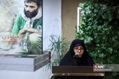 شهدا به بهترین مقام&zwnj;ها رسیده&zwnj;اند و ما ماندیم با &laquo;گل به خودی&zwnj;های&raquo; زمانه / اگر دست از ولایت فقیه برداریم هلاک می&lrm;شویم