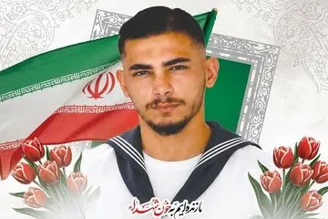 پیکر شهید نیما مرادی در بندر انزلی آرام گرفت+فیلم و عکس