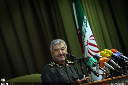 پیام تبریک سرلشکر جعفری به فرمانده دانشگاه علوم پزشکی بقیه الله (عج)