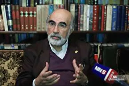 پروفسور حسابی می&zwnj;گفت &laquo;انقلاب مانند جواهر می&zwnj;ماند و تکرار ناپذیر است&raquo;/ ماجرای احترام امام خمینی(ره) به مقام استاد