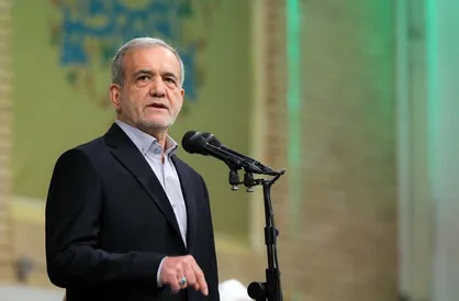 پزشکیان: انتقال تکنولوژی از دانشگاه و ارتش به صنعت و اقتصاد، باعث توسعه و پیشرفت کشور ما است + فیلم