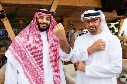بن سلمان آمریکایی&zwnj;ها را با حرکت دست به چالش طلبید