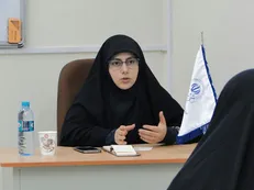 خادمی: نقش و وظایف بانوان، آنان را در دوراهی اشتغال و خانه نشینی  قرار می‌دهد/ مسائل حقیقی زنان، میراثی در دست دولت‌هاست