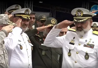 فرمانده ناوگروه ۸۶: هواپیماها از فاصله دور اجازه می گرفتند بعد جلو می&zwnj;آمدند / ماجرای پیدا نشدن قطعه&zwnj;ای از ناوشکن دنا + فیلم