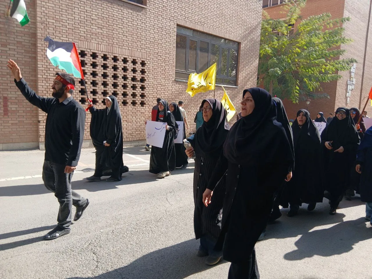 13 آبان