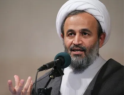 غربی&zwnj;ها گرفتار حماقت شده&zwnj;اند