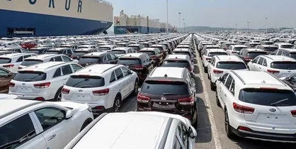 &zwnj;رسوب ۲۲۴۹ خودروی خارجی در گمرک/ آیا خودرو&zwnj;های رسوبی تعیین تکلیف می&zwnj;شود&zwnj;؟