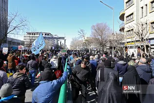 راهپیمایی 22 بهمن در تهران (2)
