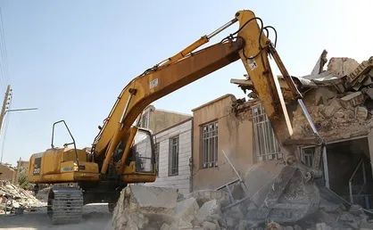 مناطق زلزله زده آذربایجان شرقی نیازمند ۱۰۰ کانکس است