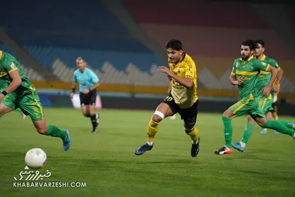 سپاهان ۱ - صنعت نفت آبادان ۰/ شاگردان نویدکیا به صدر رسیدند