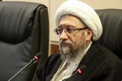 آملی لاریجانی: &laquo;بودجه&raquo; ریل عملیاتی و اجرایی کشور است که نباید معطل بماند