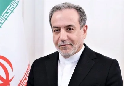 عراقچی راهی مصر شد