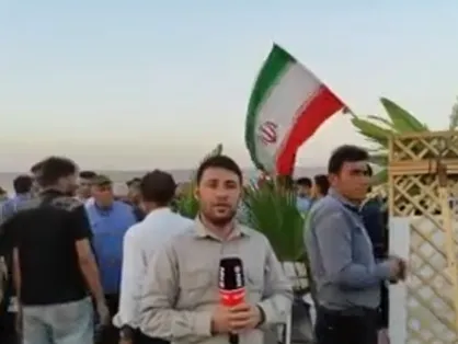 تشییع اعضای خانواده&zwnj;ای که در تجاوز رژیم صهیونیستی به شهرک دوکوهه اندیمشک به شهادت رسیدند