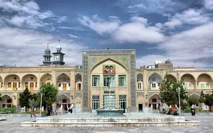 دانشگاه ادیان و مذاهب قم به مزایده عمومی گذاشته شد / انتقاد دانشجویان از اقدام دادگستری