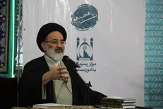 تریبون نماز جمعه باید مواضع نظام را تبیین و تفسیر کند