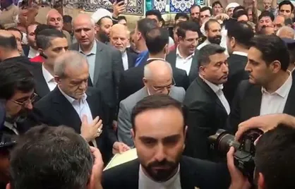پزشکیان به حرم حضرت معصومه مشرف شد