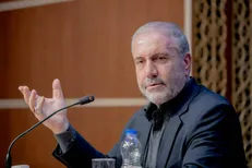 قانون باید مبنای عمل همه دستگاه‌های عضو ستاد باشد/ رسانه باید در خدمت آگاهی‌بخشی مردم قرار گیرد/ استفاده از ظرفیت‌های وزارت امور اقتصادی و دارایی برای شناسایی اموال قاچاقچیان
