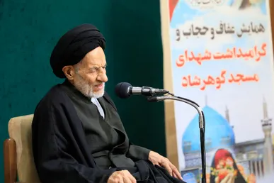 دشمن با فرهنگ‌زدایی قرآنی به‌دنبال نابودی اسلام است/ رمز وحدت قانون‌مداری است