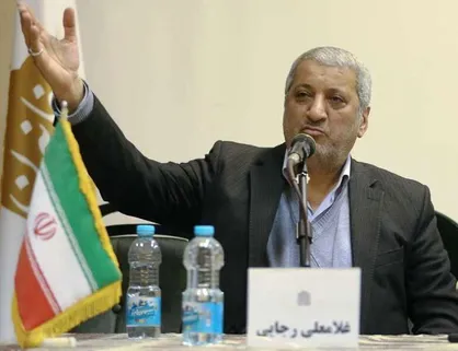 لاریجانی در تله افتاده؛ نه اصلاح&zwnj;طلبان نه اصولگرایان بر او اجماع نمی&zwnj;کنند / حال اصلاح&zwnj;طلبان مثل کسی است که چندبار خواستگاری رفته و جواب رد شنیده