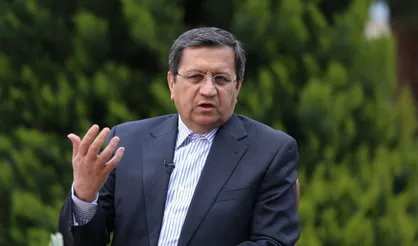 همتی به جای پاسخ به سوال درمورد ابربدهکاران بانکی، گفت: وعده دیگر نامزد&zwnj;ها قابل تحقق نیست