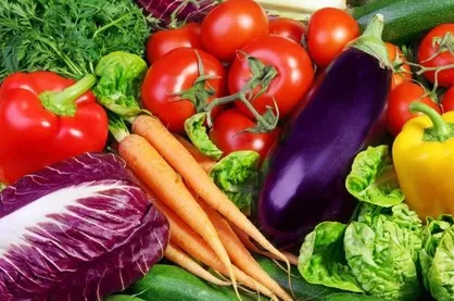 قیمت سبزیجات و صیفی&zwnj;جات در میادین میوه و تره بار کاهش یافت