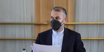 جمعی از وزرای خارجه پیروزی انقلاب اسلامی را تبریک گفتند