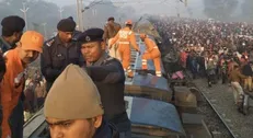 خروج قطار از ریل در هند ۶ کشته و ۲۴ زخمی بر جا گذاشت
