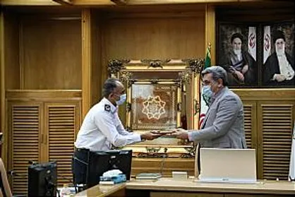 نجات ۴۰ شهروند در حادثه آتش سوزی یک مجتمع مسکونی/قدردانی شهردار تهران از زحمات آتش نشانان در ضد عفونی کردن پایتخت در ایام کرونا