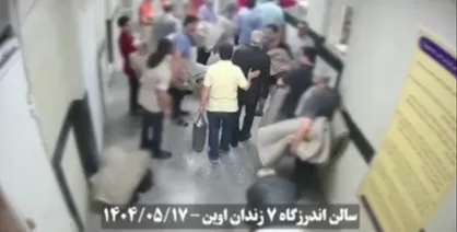 فیلم لحظه ورود تعدادی از زندانیان امنیتی به سالن اندرزگاه ۷ زندان اوین + فیلم