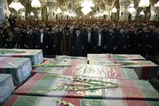 پیکر مطهر 30 شهید گمنام دوران دفاع مقدس در حرم رضوی