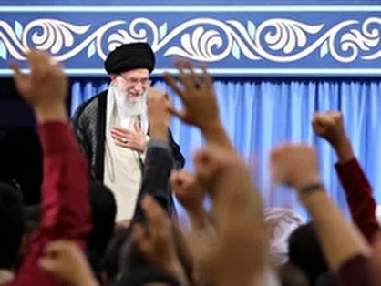 در این جلسه هیچ چیز از قلم نمی&zwnj;افتد