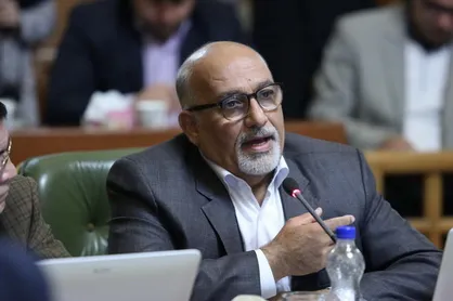 خلیل آبادی: نسبت به شورایاران بی مهری کردیم