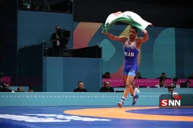 رحمان عموزاد تنها صدرنشین برترین آزادکاران جهان