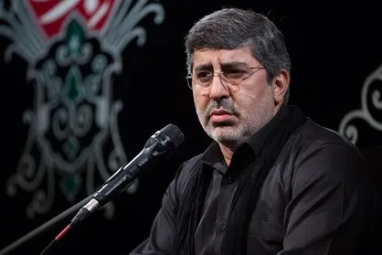 مرثیه خوانی محمدرضا طاهری در موکب محبان امام علی (ع) کربلا