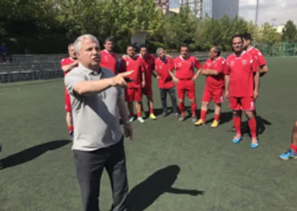 دعوت از پروین برای حضور در تمرین پرسپولیس
