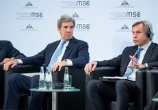 کری: جایگاه اخلاقی برای توافق موشکی با ایران را از دست دادیم