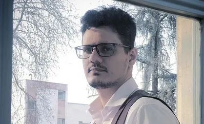 دشمن، قبل از اختلاف&zwnj;افکنی بین ایران و افغانستان، پان&zwnj;ترکیسم و پان&zwnj;عربیسم راه انداخته بود