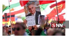 وحشی گری فرقه پهلوی از دید میدل‌ ایست آی: سلطنت‌طلبان ایران، فعالان ضدجنگ را هدف قرار داده‌اند