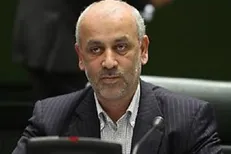 دانشگاهیان نه در قالب مقاله بلکه به سان طبیبی ماهر برای حل مشکلات اقتصادی پای در میدان بگذارند