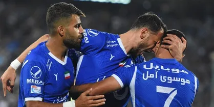 صعود موقت استقلال به صدر با شکست آلومینیوم اراک/ تداوم پیروزی&zwnj;های ذوب آهن با گذر از تراکتور پرنوسان + فیلم
