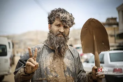 غذای گرم فعلا موجود است!