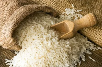 توزیع ماهانه ۳۰ هزار تن برنج تایلندی