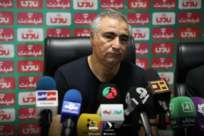 الهامی: دست ترحم به سمت کسی دراز نمی&zwnj;کنم/ با یک سپاهان اوج گرفته بازی داریم
