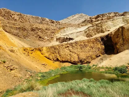 فعالیت معدن یا احیای منابع آبی! / منابع محلی خبر از حفاری در نزدیکی سرچشمه کامو می&zwnj;دهند