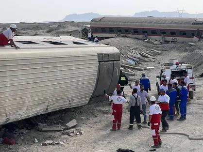 ۲۱ نفر در حادثه ریلی طبس جان باختند / بازگشایی خط ریلی مشهد-بندرعباس تا عصر امروز
