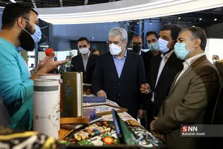بازدید ستاری و ضرغامی از نمایشگاه ایران ساخت
