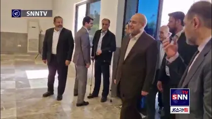 ورود قالیباف به سالن محل برگزاری تجلیل از قهرمانان کشتی