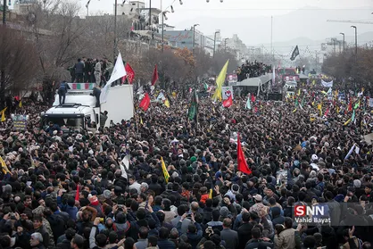 پوشش لحظه به لحظه تشییع سردار شهید حاج قاسم سلیمانی در تهران / وداع جانسوز مردم تهران با قاسم امت